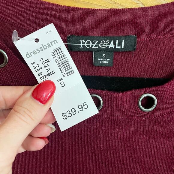 NWT Roz & Ali Red Sweater Size Small - Picture 4 of 5